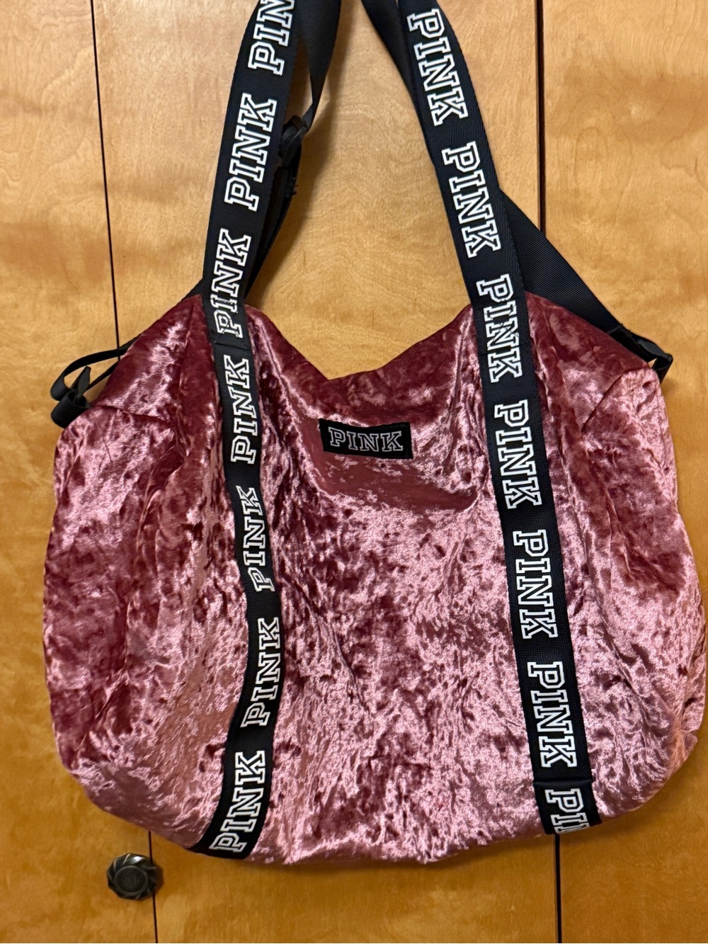 Victoria’s Secret Pink Dusty Pink Bekvet Duffle Bag